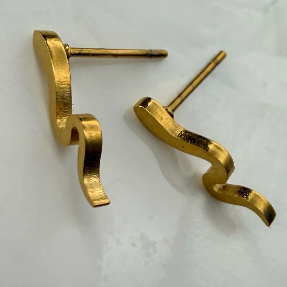 Gold Stainless Steel Snake Ear Studs | 15mm